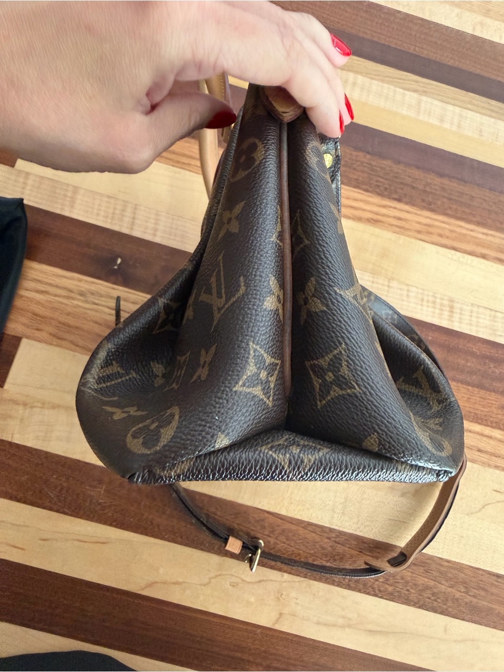 Louis Vuitton Rivoli Monogram Coated Canvas Brown and Tan - Picture 16 of 16